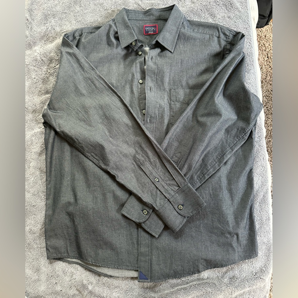 UNTUCKit men’s long sleeve shirt